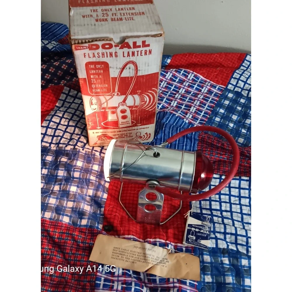 Vintage SNAPIT DO ALL Flashing Lantern Red Beam Light 1950/60s Tested Box Tags